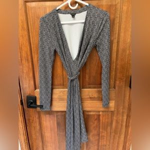 Ann Taylor black and white herringbone wrap dress